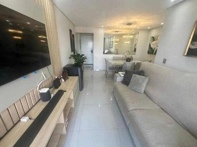 Venda em Vila Regente Feijó - São Paulo